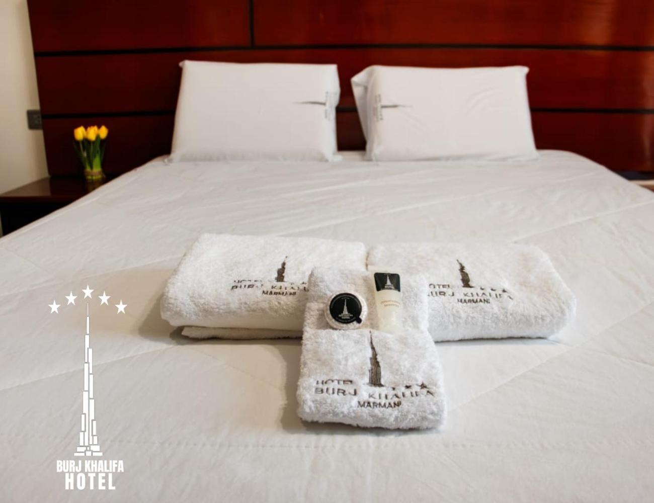 Hotel Burj Khalifa Quillabamba Zewnętrze zdjęcie