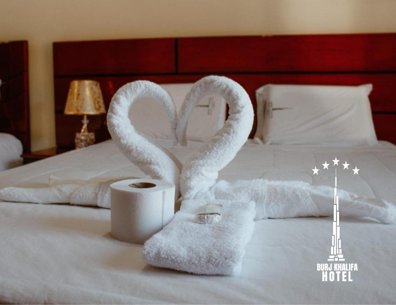 Hotel Burj Khalifa Quillabamba Zewnętrze zdjęcie